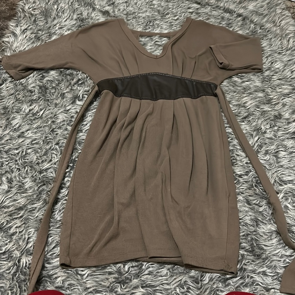 Brown dress